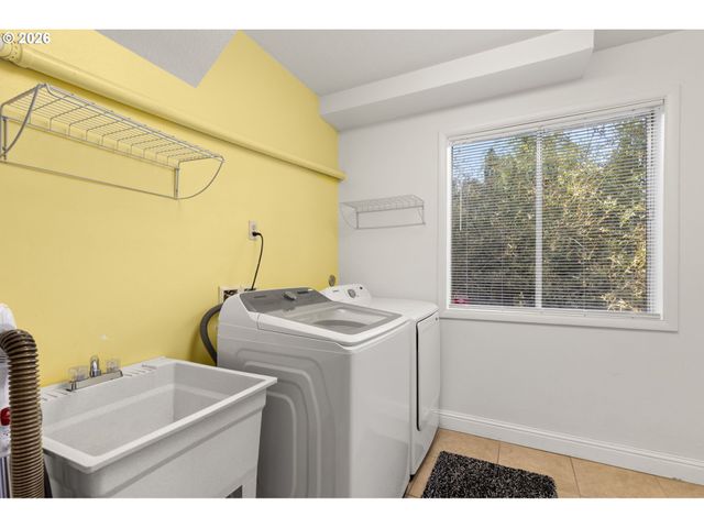10205 Sw 70TH Ave, Tigard, OR 97223