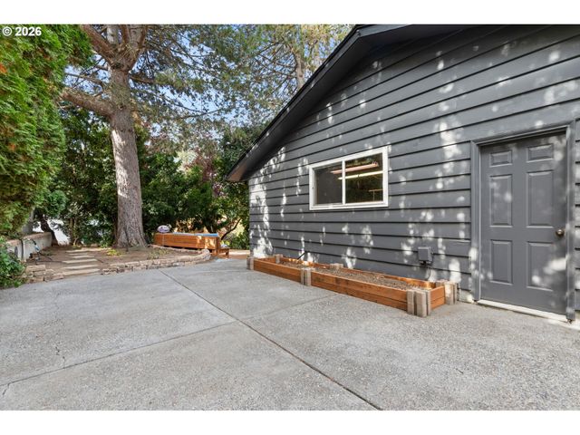 10205 Sw 70TH Ave, Tigard, OR 97223