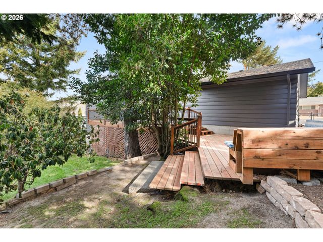 10205 Sw 70TH Ave, Tigard, OR 97223