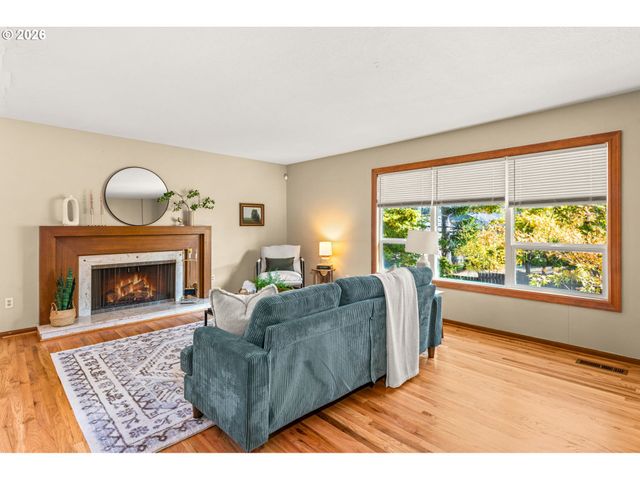 10205 Sw 70TH Ave, Tigard, OR 97223
