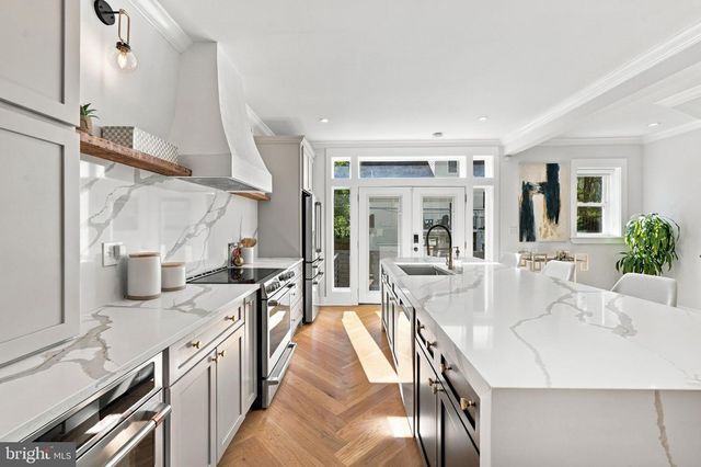 4717 BLAGDEN TER NW, Washington, DC 20011