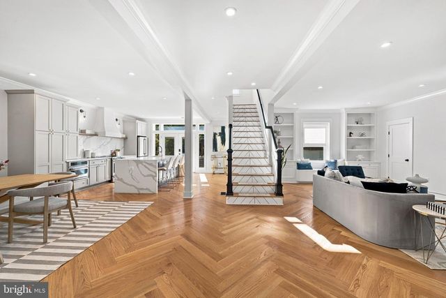 4717 BLAGDEN TER NW, Washington, DC 20011