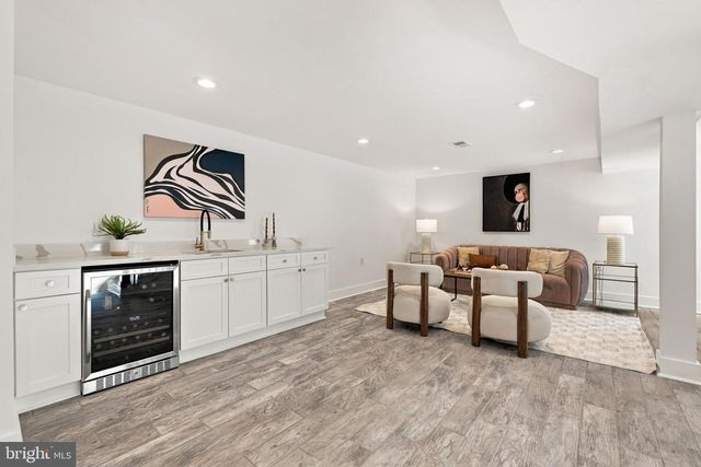 4717 BLAGDEN TER NW, Washington, DC 20011