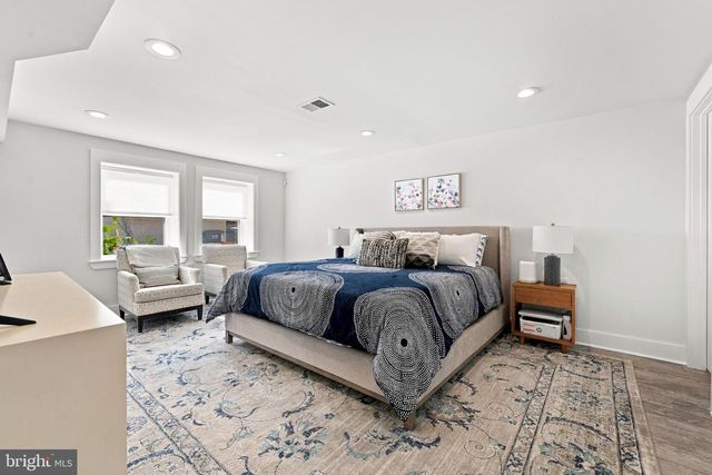 4717 BLAGDEN TER NW, Washington, DC 20011