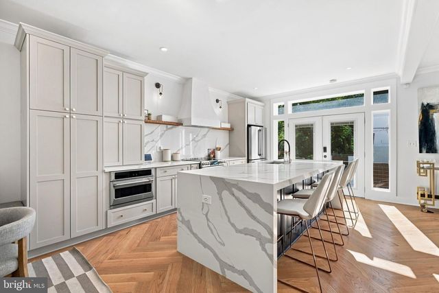 4717 BLAGDEN TER NW, Washington, DC 20011