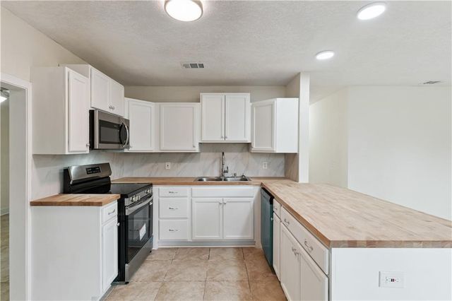 921 Cleburne Street, Brunswick, GA 31520