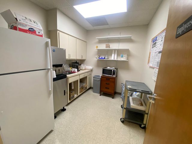 290 Clift Court, Hollister, MO 65672