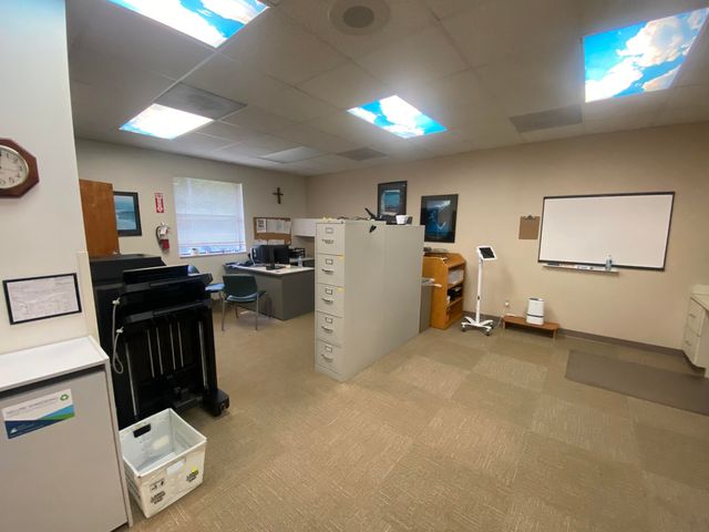 290 Clift Court, Hollister, MO 65672