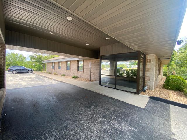 290 Clift Court, Hollister, MO 65672