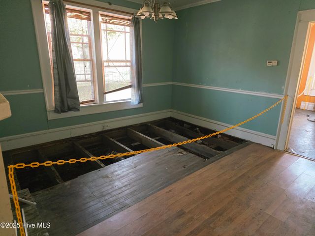 115 S Franklin Street, Whiteville, NC 28472