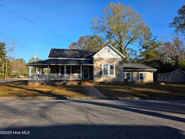 115 S Franklin Street, Whiteville, NC 28472