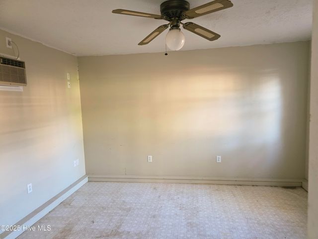 115 S Franklin Street, Whiteville, NC 28472