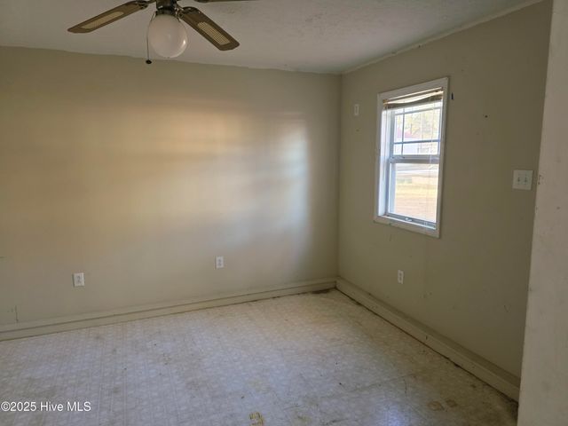 115 S Franklin Street, Whiteville, NC 28472