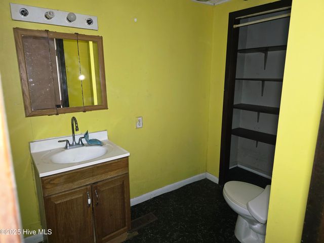 115 S Franklin Street, Whiteville, NC 28472