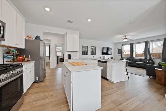 605 Freed Drive, Fate, TX 75087