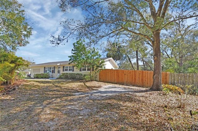 141 N MCDONALD AVENUE, Deland, FL 32724