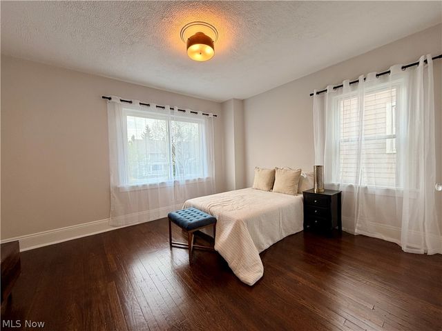 3288 Silsby Road, Cleveland Heights, OH 44118