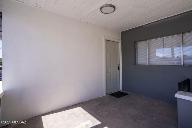 111 E Dumbauld Street, Nogales, AZ 85621