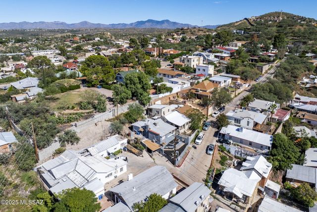 111 E Dumbauld Street, Nogales, AZ 85621