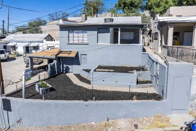 111 E Dumbauld Street, Nogales, AZ 85621