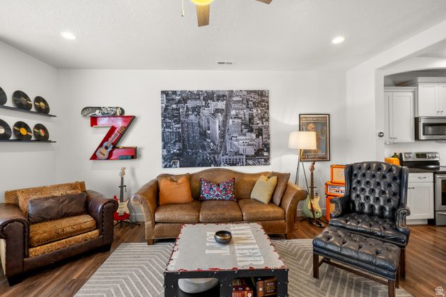 4506 W DAYBREAK RIM WAY, South Jordan, UT 84009