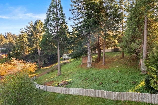 2616 Visser Court, Mckinleyville, CA 95519