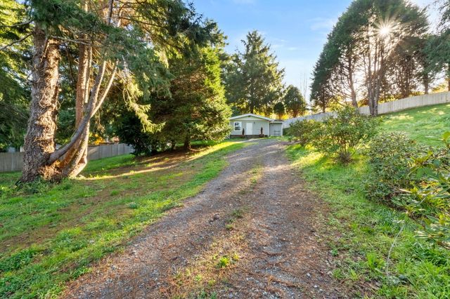 2616 Visser Court, Mckinleyville, CA 95519