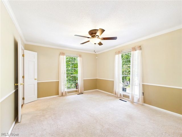 35 Woodland Park Drive, Parkersburg, WV 26104