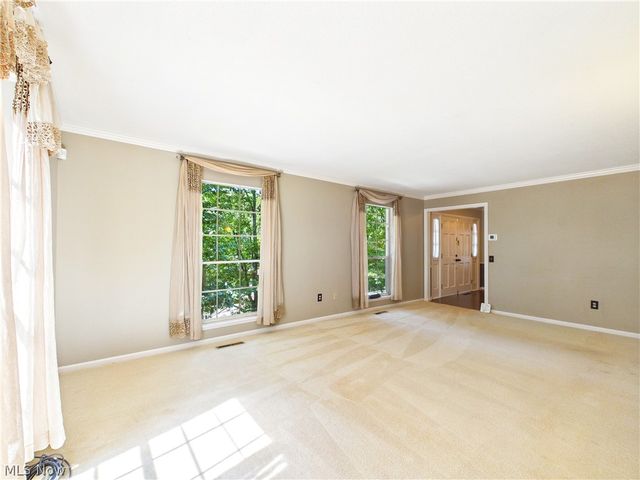 35 Woodland Park Drive, Parkersburg, WV 26104
