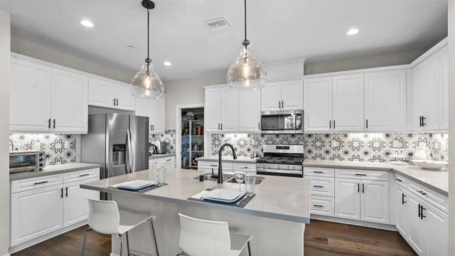 30491 De Caron Street, Murrieta, CA 92563