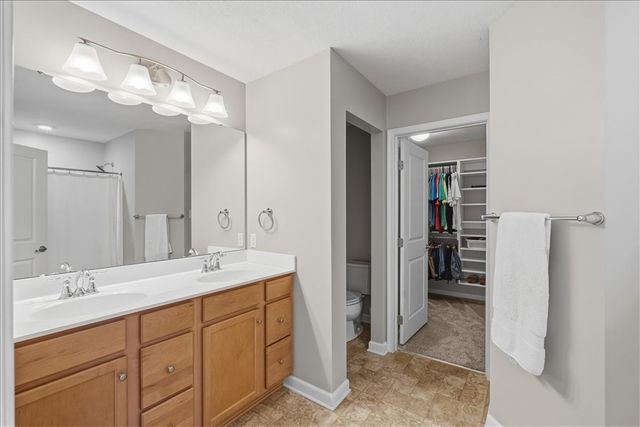 213 Overlook Dr, Ohio Twp, PA 15237