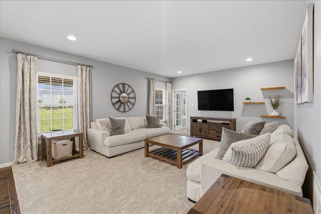 213 Overlook Dr, Ohio Twp, PA 15237