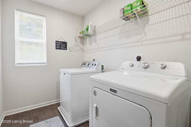 12024 Wooden Trace Dr, Louisville, KY 40229