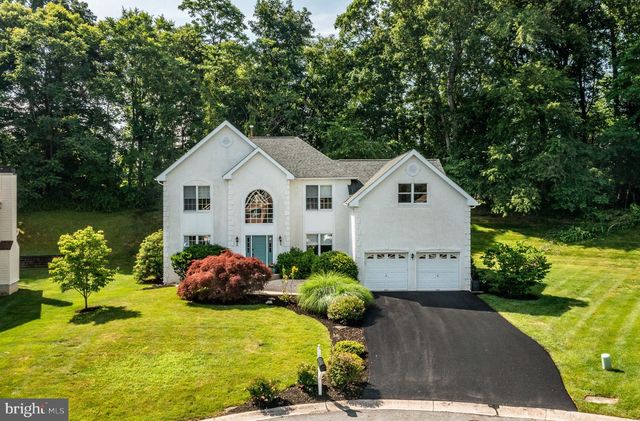 1361 WOODED KNLS, West Chester, PA 19382