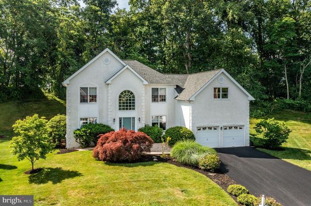 1361 WOODED KNLS, West Chester, PA 19382