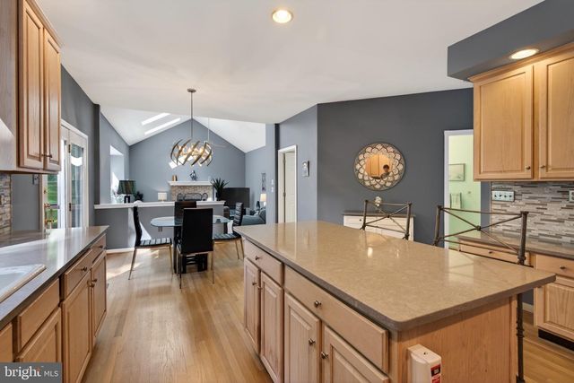 1361 WOODED KNLS, West Chester, PA 19382