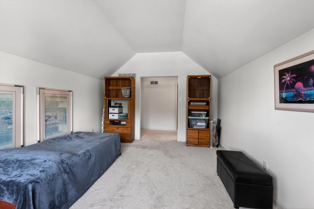1361 WOODED KNLS, West Chester, PA 19382