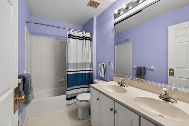 1361 WOODED KNLS, West Chester, PA 19382