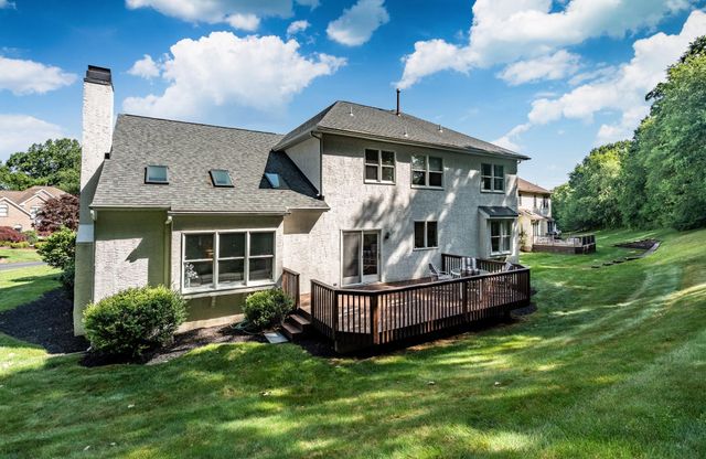 1361 WOODED KNLS, West Chester, PA 19382