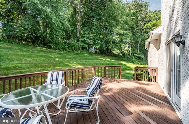 1361 WOODED KNLS, West Chester, PA 19382