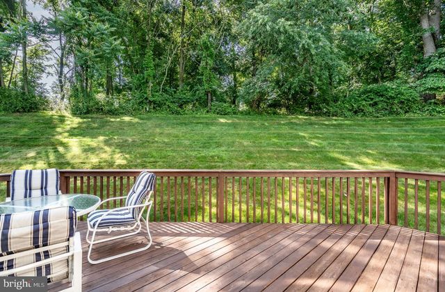 1361 WOODED KNLS, West Chester, PA 19382