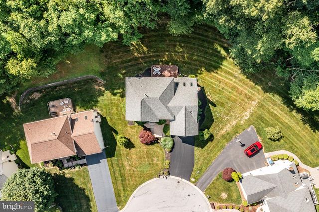 1361 WOODED KNLS, West Chester, PA 19382