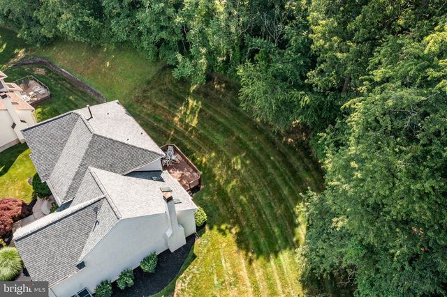 1361 WOODED KNLS, West Chester, PA 19382