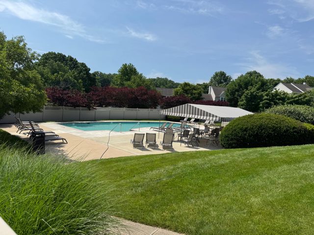 1361 WOODED KNLS, West Chester, PA 19382