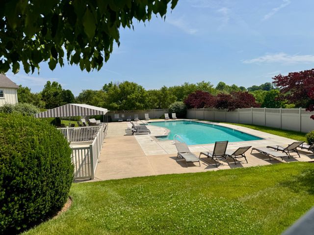 1361 WOODED KNLS, West Chester, PA 19382