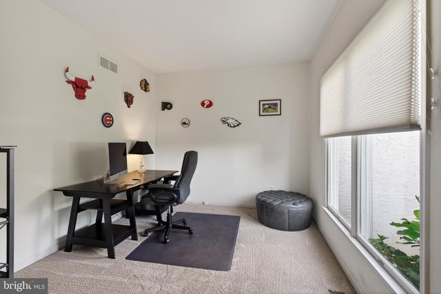 1361 WOODED KNLS, West Chester, PA 19382