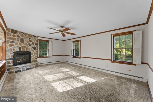 2551 PARK RD, Warrington, PA 18976
