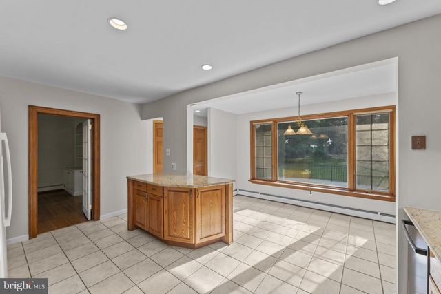 2551 PARK RD, Warrington, PA 18976