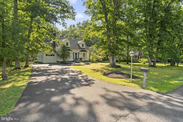 2551 PARK RD, Warrington, PA 18976