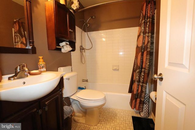 1104 UNIVERSITY PL, Waldorf, MD 20602